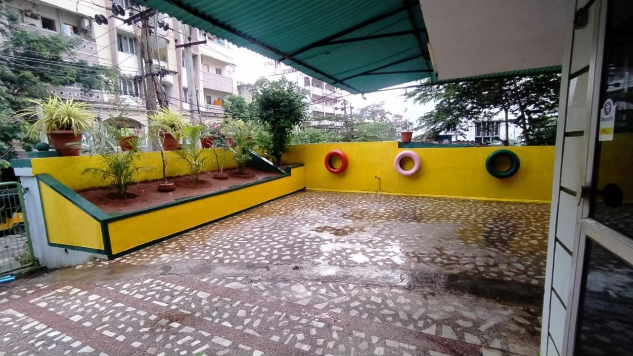 Kushi Homestay Guest House Visakhapatnam Exteriör bild