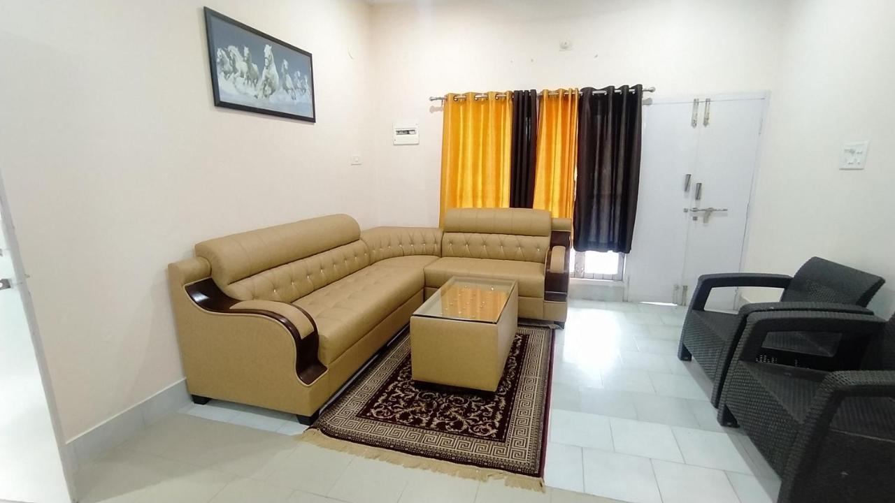 Kushi Homestay Guest House Visakhapatnam Exteriör bild